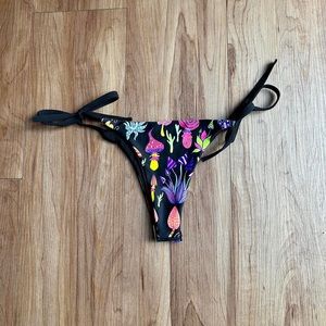 SOLD ON DEPOP! Freedom Rave Wear Mushroom Bikini Bottoms